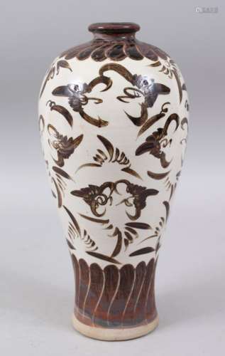A CHINESE MEPING SONG STYLE POTTERY VASE, the beige ground with brown decoration, 28cm high