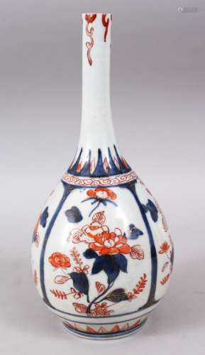 A GOOD JAPANESE EDO PERIOD IMARI PORCELAIN BOTTLE VASE, with panels of floral display with gilt