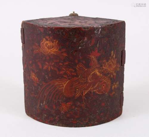 A GOOD JAPANESE EDO PERIOD LACQUER FAN SHAPED INK BOX, decorated with cockerels, the box with two