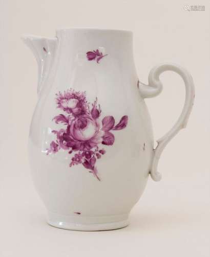 Kanne / A jug with Camaieu flowers, wohl Thüringen…