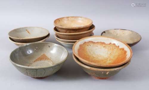 A MIXED LOT OF EARLY CHINESE POTTERY BOWLS, some glazed and some unglazed, various sizes but approx.