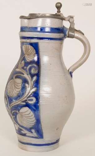 Steinzeug Birnkanne Floraldekor / A stoneware jug …