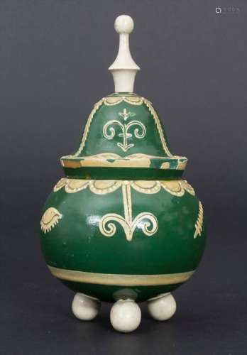 Deckeldose / A lidded box, wohl Wien, um 1910