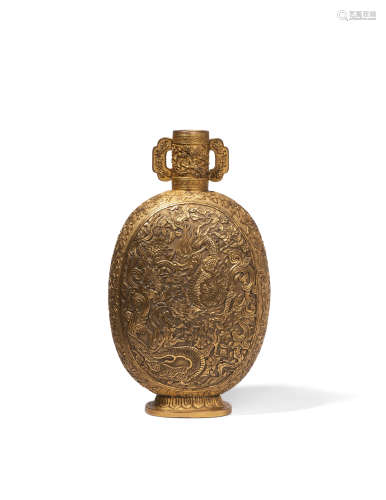銅鎏金雙耳瓶龍紋抱月瓶