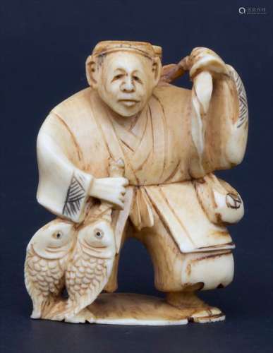 Netsuke 'Fischer mit Fang' / 'A fisherman with his…