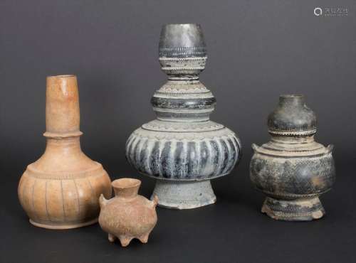 4 Keramikgefäße / A set of 4 ceramic vessels, präk…