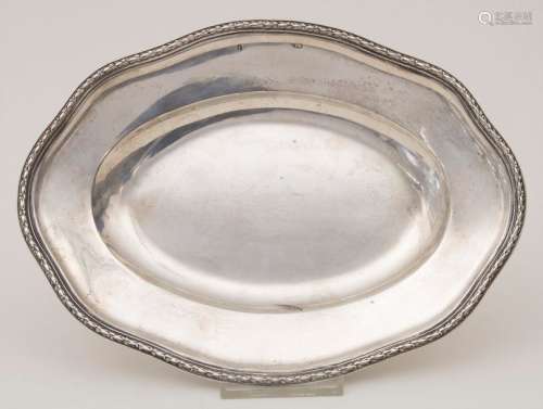 Louis Seize Tablett / A silver Louis seize tray, A…