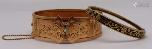 JEWELRY. Victorian Gold Bracelet Grouping.
