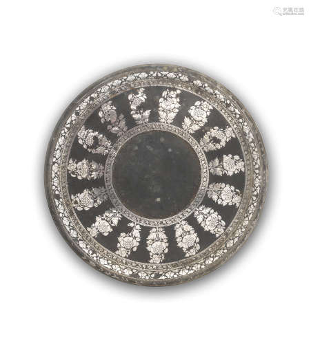 A silver-inlaid alloy bidri tray Deccan, 18th Century