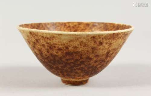 A SMALL CIRCULAR STUDIO POTTERY BOWL, impressed mark to the base RS. 4ins diameter.