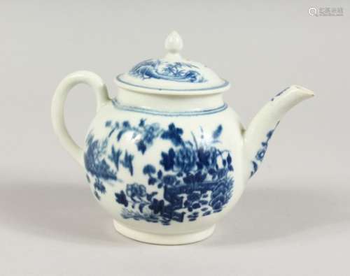 AN 18TH CENTURY WORCESTER SMALL TEAPOT, decorated with a fenced garden. 4.5ins high.