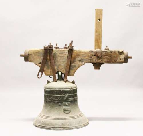 AN IMPRESSIVE AND INTERESTING 18TH CENTURY BRONZE BELL, the bell cast with two bands of names: SR