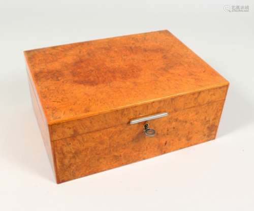 ALFRED DUNHILL, A GOOD BURR WOOD HUMIDOR. 10.25ins wide.