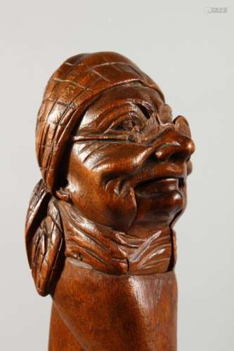 A GOOD HAND CARVED WOOD OLD LADY NUTCRACKER. Brienz 1900. 8.5ins long.
