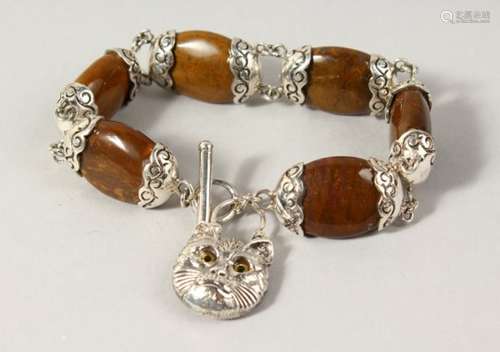 A SILVER SCOTTISH AGATE BRACELET.