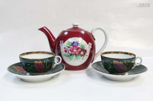 Set of Russian Porcelain Teapot& Cup Sauser