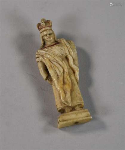 Statuette en os sculpté représentant la Vierge cou…