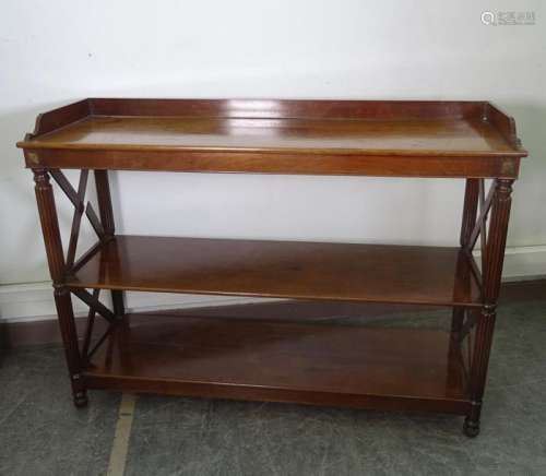 Table console en acajou H.99 vm L. 146 cm P. 45,5 …