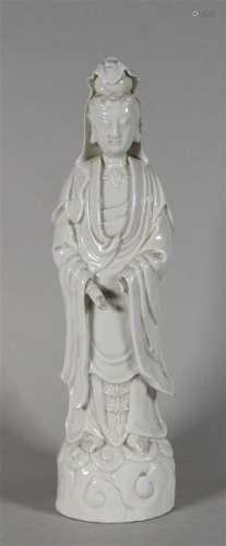 CHINE Guan Yin en porcelaine blanche H. 44 cm Acci…