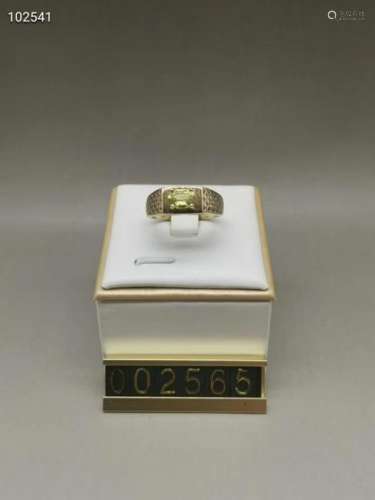 1960 British 9K Gold Ring