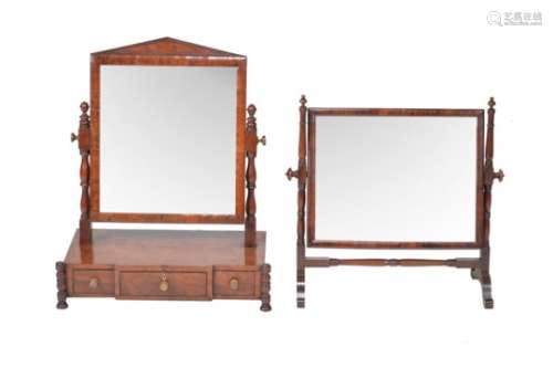 ϒ A Regency mahogany platform dressing table mirror