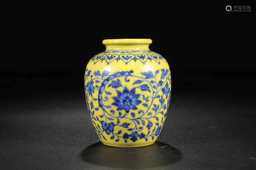 YONGZHENG MARK BLUE WHITE YELLOW VESSEL