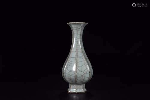 GUANWARE VASE