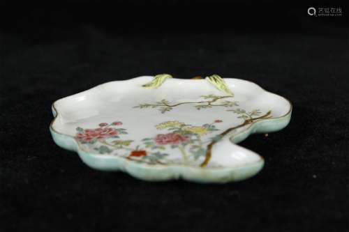 A Chinese Famille-Rose Porcelain Brush Paste