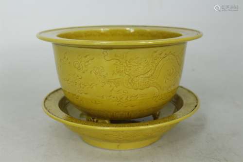 A Chinese Yellow Glazed Porcelain Planter with Plate