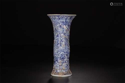 A Chinese Blue and White Porcelain Vase