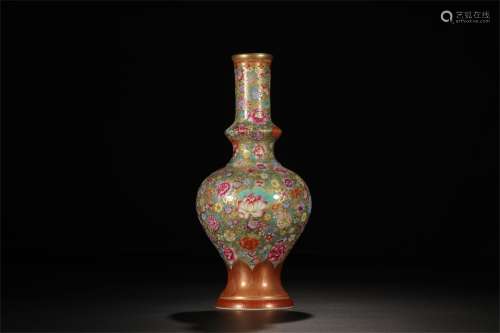 A Chinese Famille-Rose Porcelain Vase