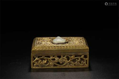 A Chinese Gilt Silver Square Box with Cover and Carved Jade Inlaid