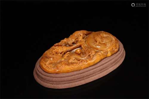 A Chinese Carved Shoushan Brush Paste