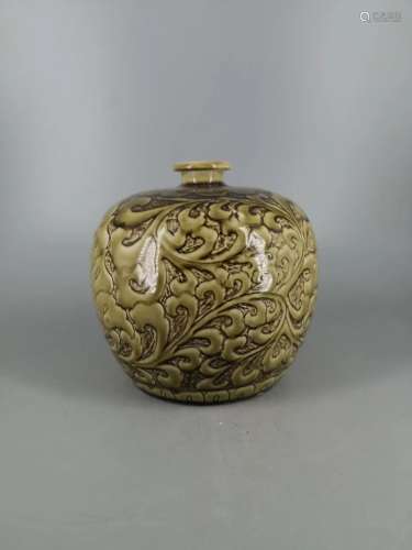 A Chinese Brown Glazed Porcelain Jar
