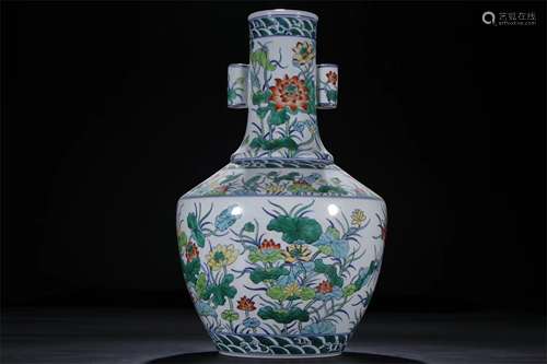 A Chinese Famille-Rose Porcelain Vase