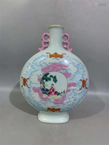 A Chinese Famille-Rose Porcelain Moon Flask