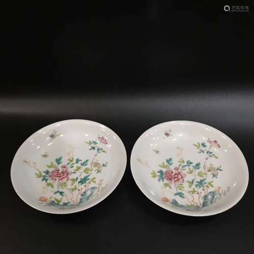 A Pair of Chinese Famille-Rose Porcelain Plates