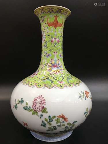 A Chinese Famille-Rose Porcelain Vase