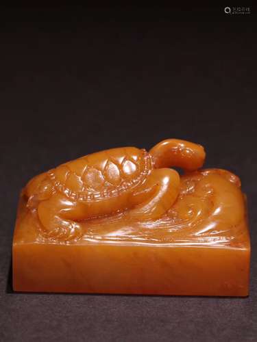 A Chinese Carved Tianhuang Seal