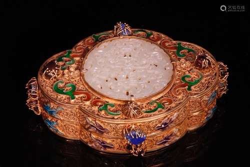 A Chinese Gilt Silver Jewelry Box with Carved Jade Inlaid