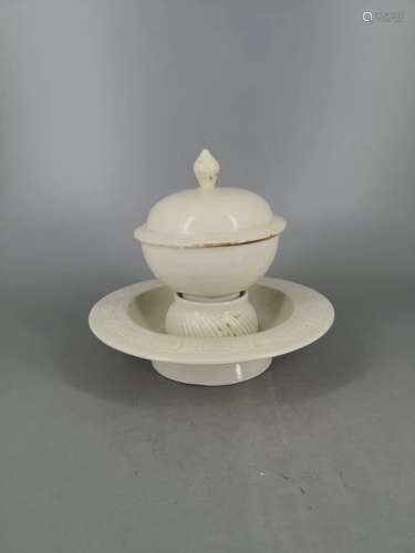 A Chinese Ding-Type Glazed Porcelain Bowl with Cover and Stand