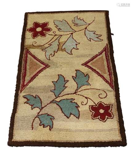 American, a hook rug Mid-20th Century Woven with flowers and triangular motifs 156 x 90 cmPlease