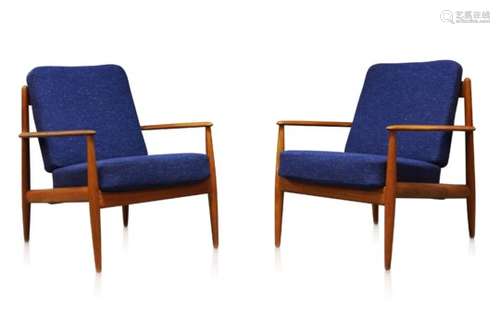 Grete Jalk (1920-2006), A pair of teak lounge chairs for France & Son c.1960, each with metal