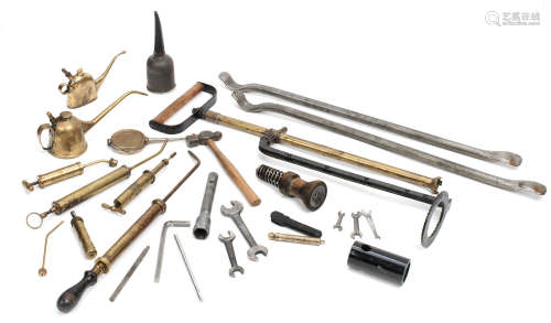 Assorted motoring tools to suit early Rolls-Royce,
