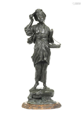 A tall bronze figure of a young girl   By Genryusai Seiya, Meiji era (1868-1912), late 19th/early 20th century