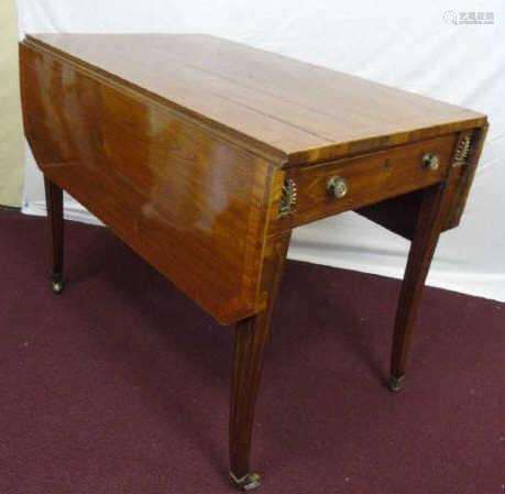 Antique C 1900 Pembroke Form Drop Leaf End Table