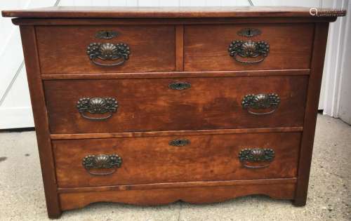 American Victorian C 1900 Bureau / Dresser