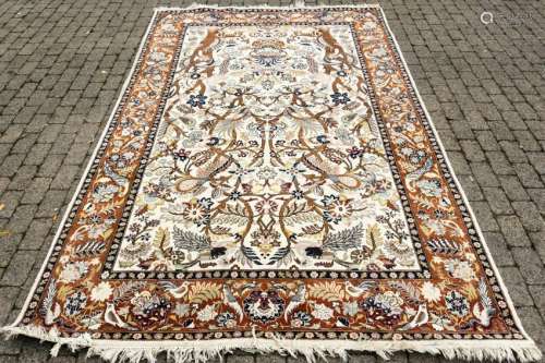 Hand Knotted Indian Pictoral Area Rug