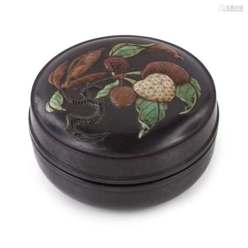 ZITAN MOTHER-OF-PEARL AND HARDSTONE INLAID CIRCULAR BOX AND COVER QING DYNASTY, 19TH CENTURY