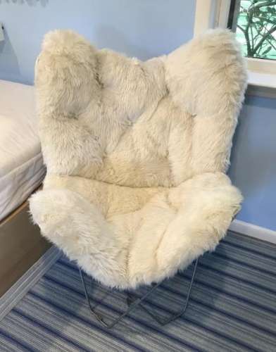 Contemporary Shag Fur Upholstery Fabric Chair